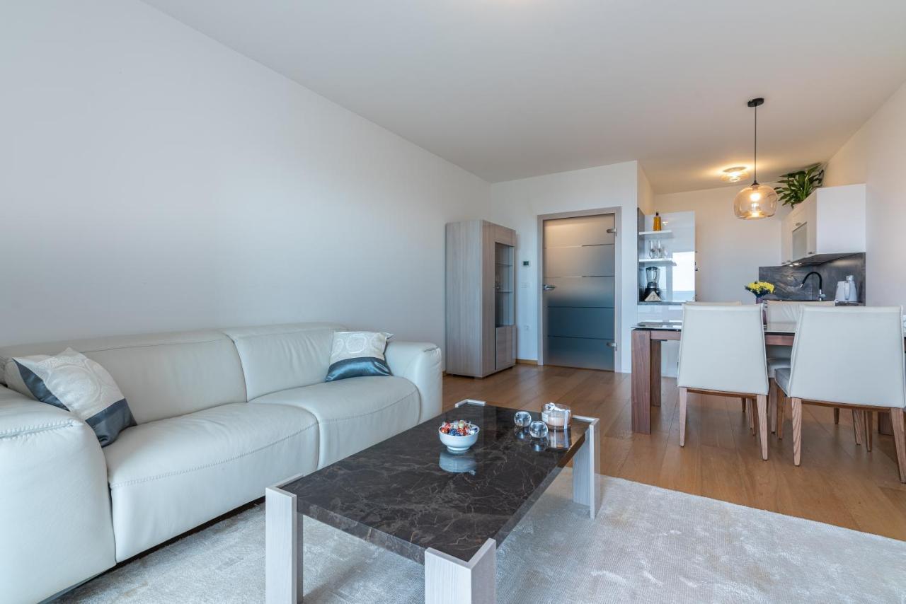 Apartment With Balcony Ocean Paradise カスタヴ エクステリア 写真