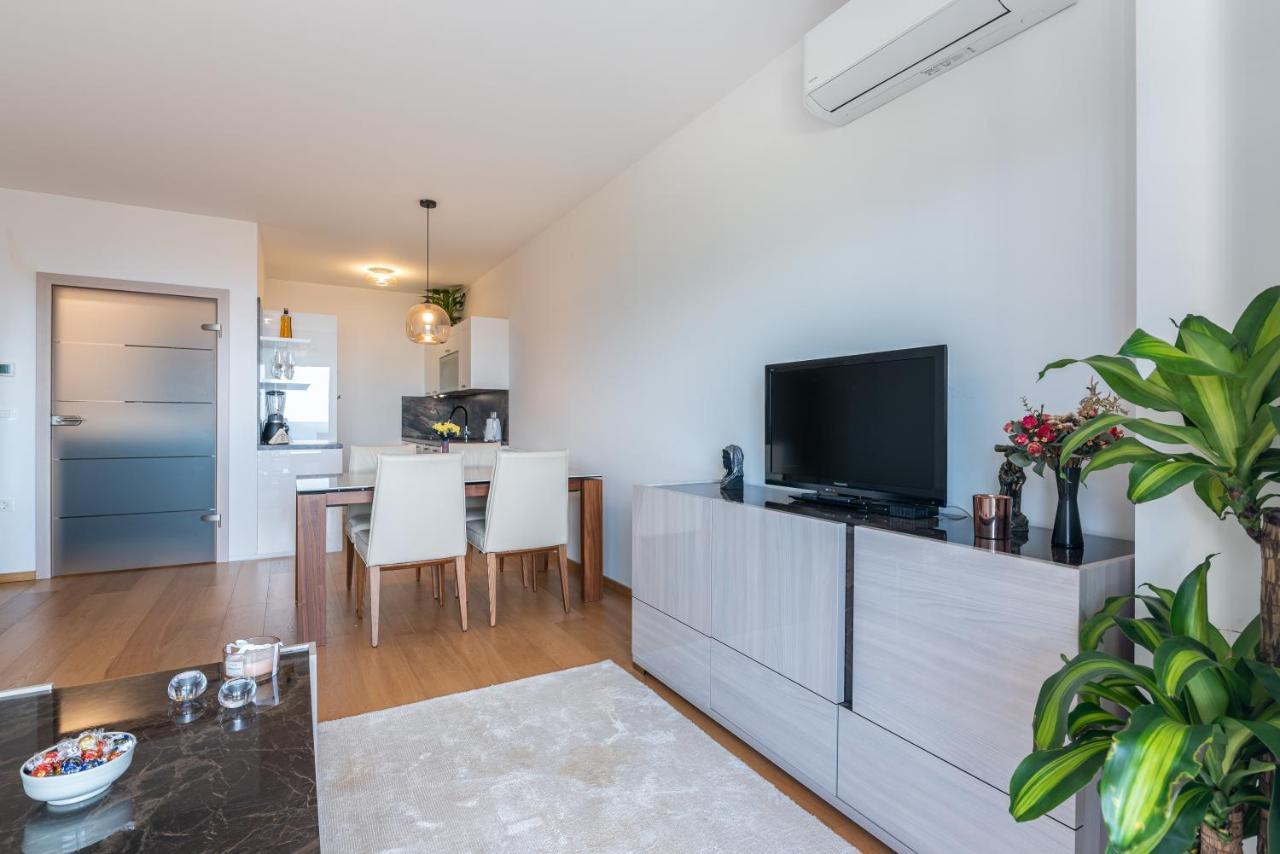 Apartment With Balcony Ocean Paradise カスタヴ エクステリア 写真